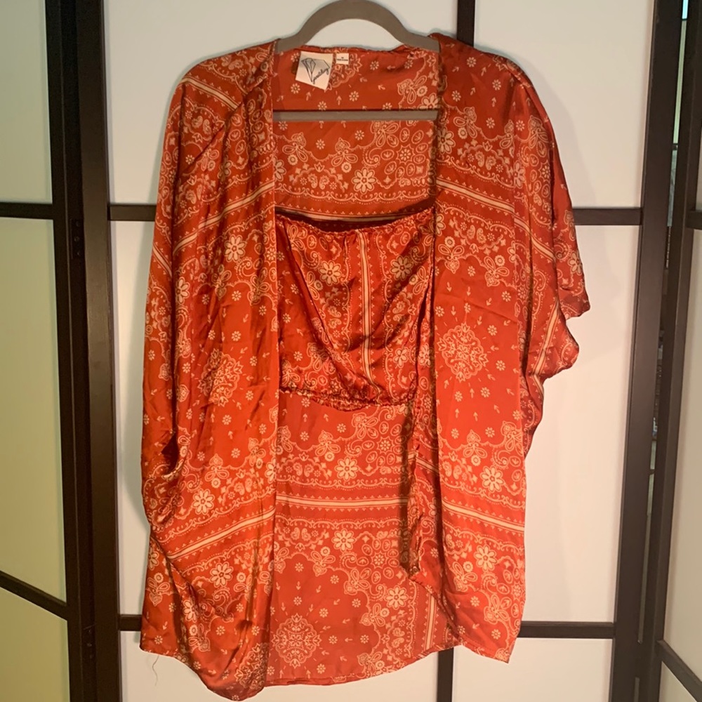 Silky 2 piece top